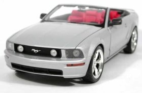 1/18 2005 Ford Mustang GT Convertible (Silver) - H3060